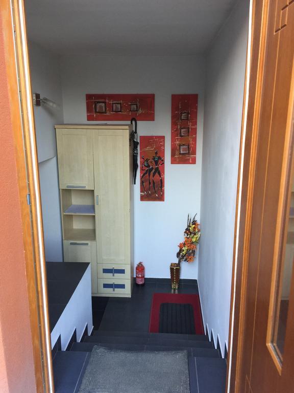דירות ילנייה גורה Apartament Tipton מראה חיצוני תמונה